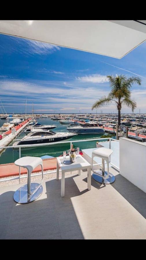 Apartment Modern Frontline Puerto Banus M2 Marbella