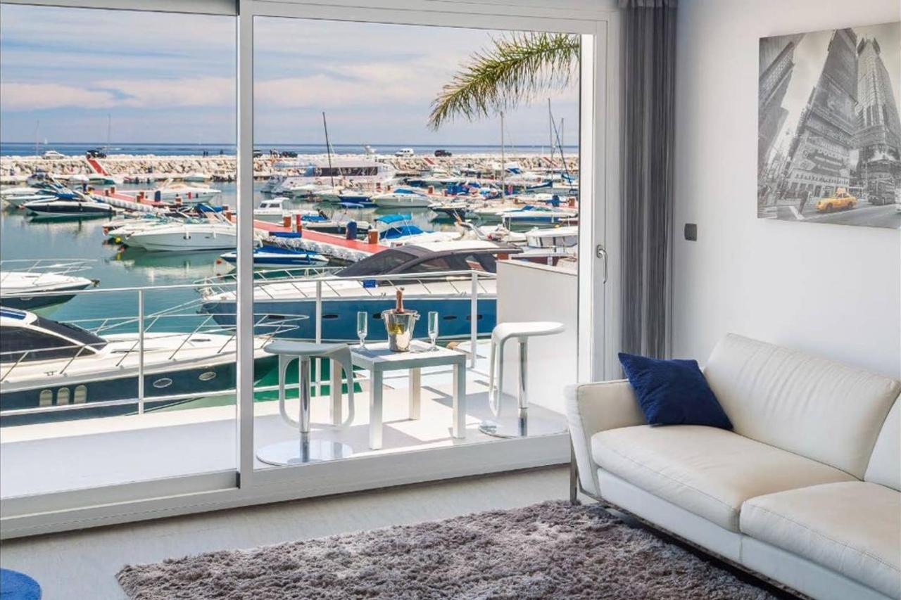 Modern Frontline Puerto Banus M2 *