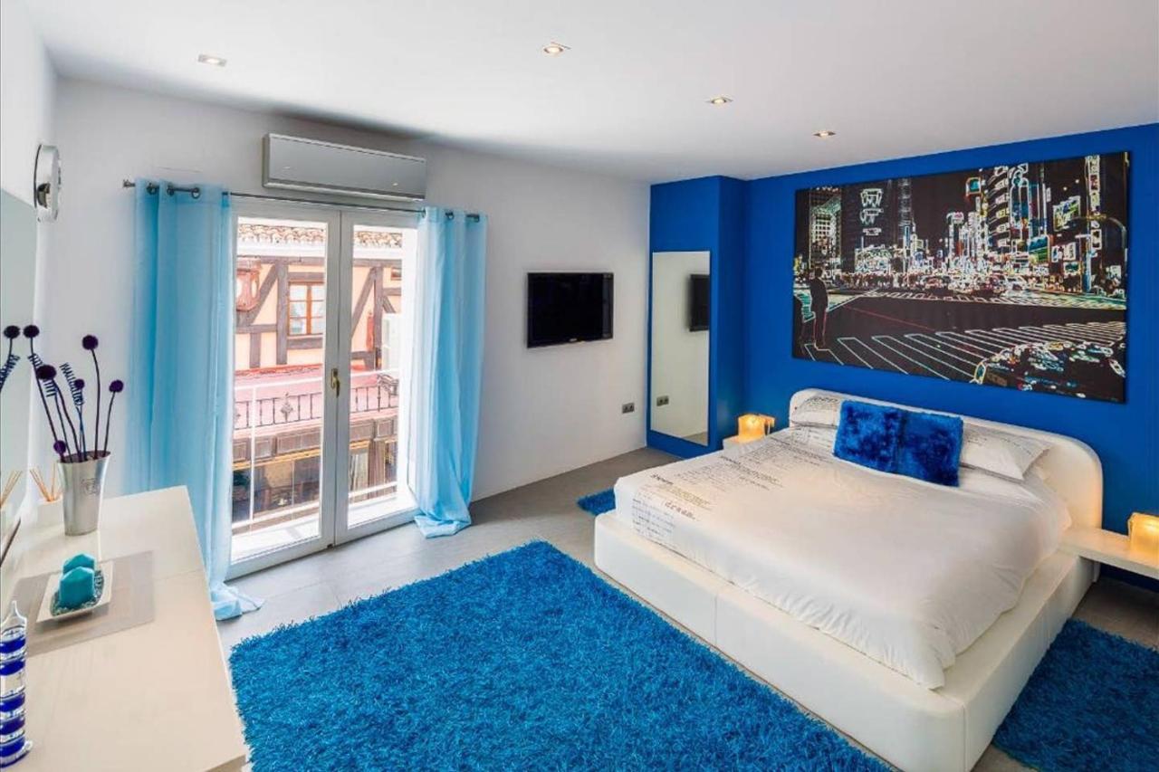 Modern Frontline Puerto Banus M2 Apartment Marbella