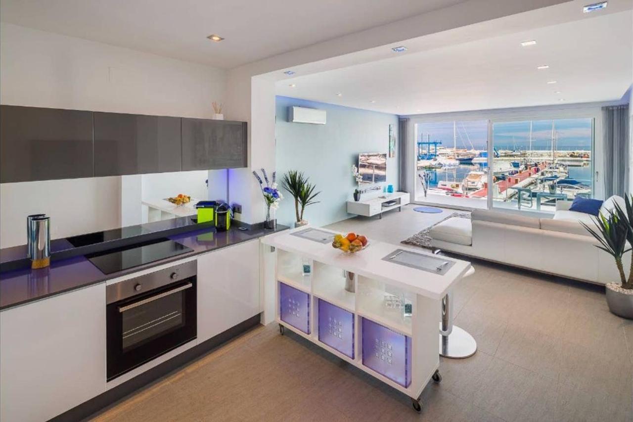 Apartment Modern Frontline Puerto Banus M2